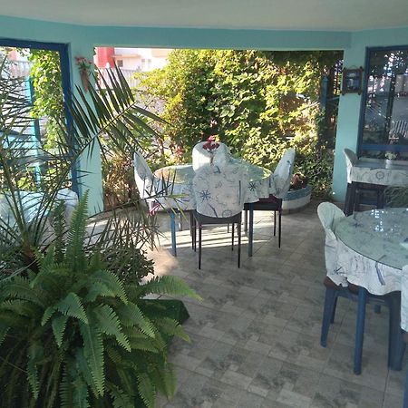 Andi Hotel Chernomorets Esterno foto