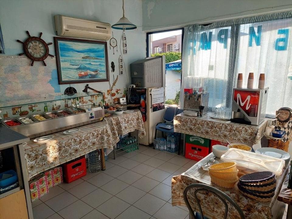 Andi Hotel Chernomorets Esterno foto