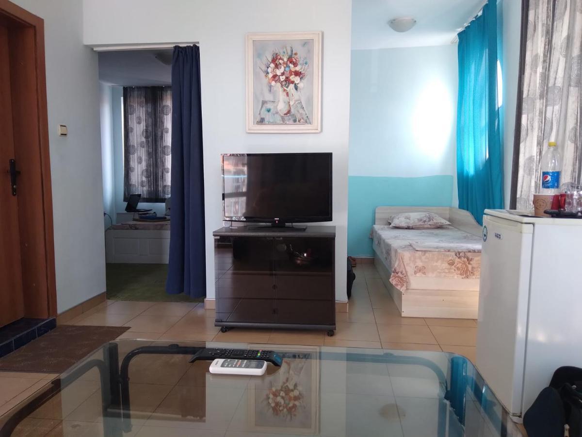 Andi Hotel Chernomorets Esterno foto